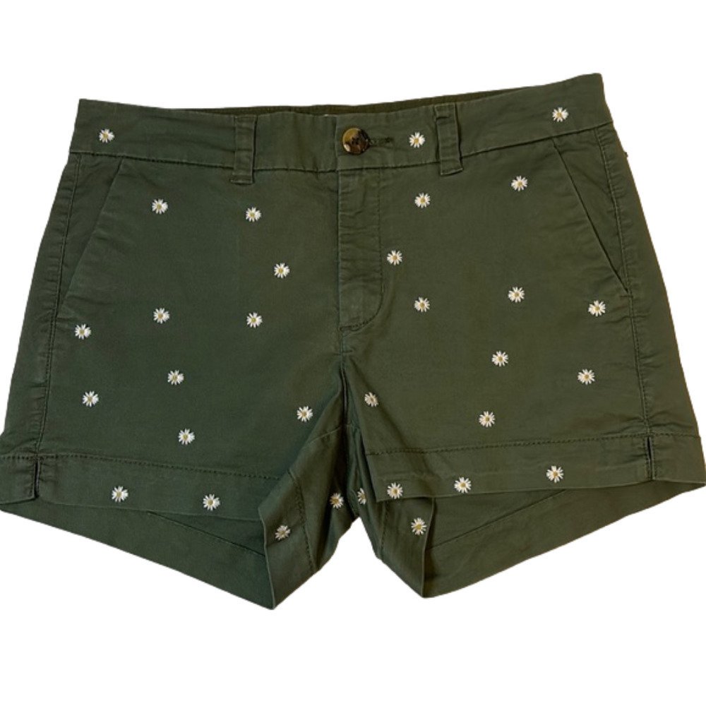 Old Navy Mid-Rise Everyday Short Camo Green w/ Daisies Size 4